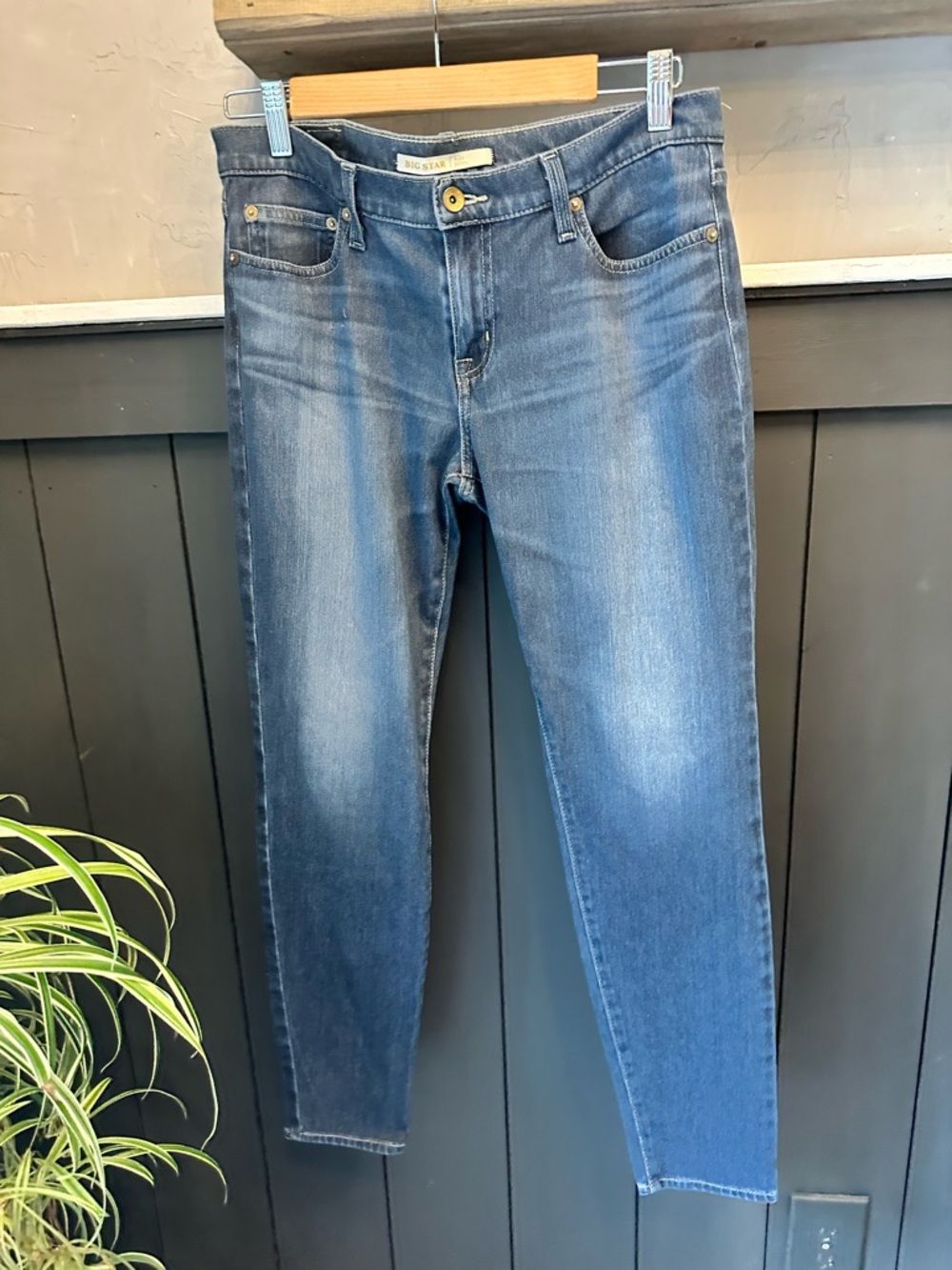 Big Star Alex Skinny Jeans in Medium Blue‎ Wash size 30